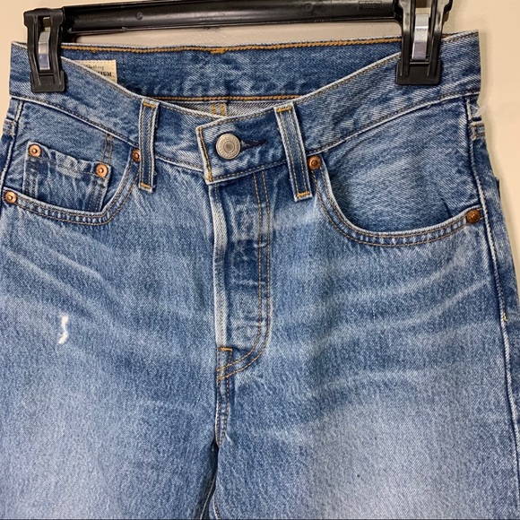 NEW 501 Levi's Wedgie Icon Jeans in Truth Unfolds - Picture 4 of 10